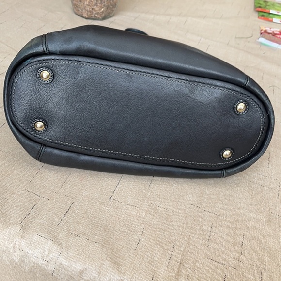 Coach Purse - Picture 4 of 7